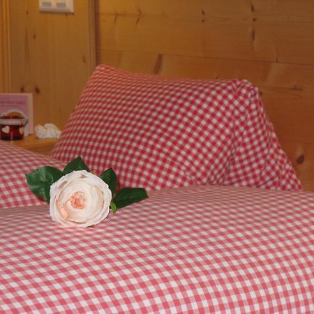 Waldgasthaus Lehmen Hotel Weissbad Quarto foto