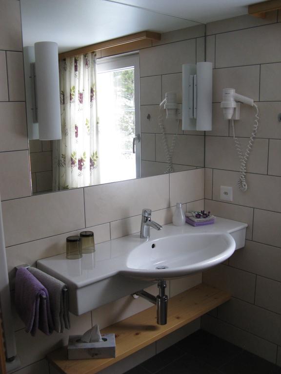 Waldgasthaus Lehmen Hotel Weissbad Quarto foto