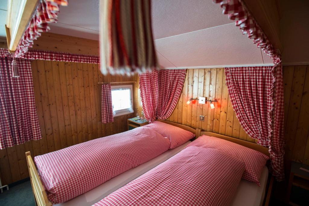 Waldgasthaus Lehmen Hotel Weissbad Quarto foto